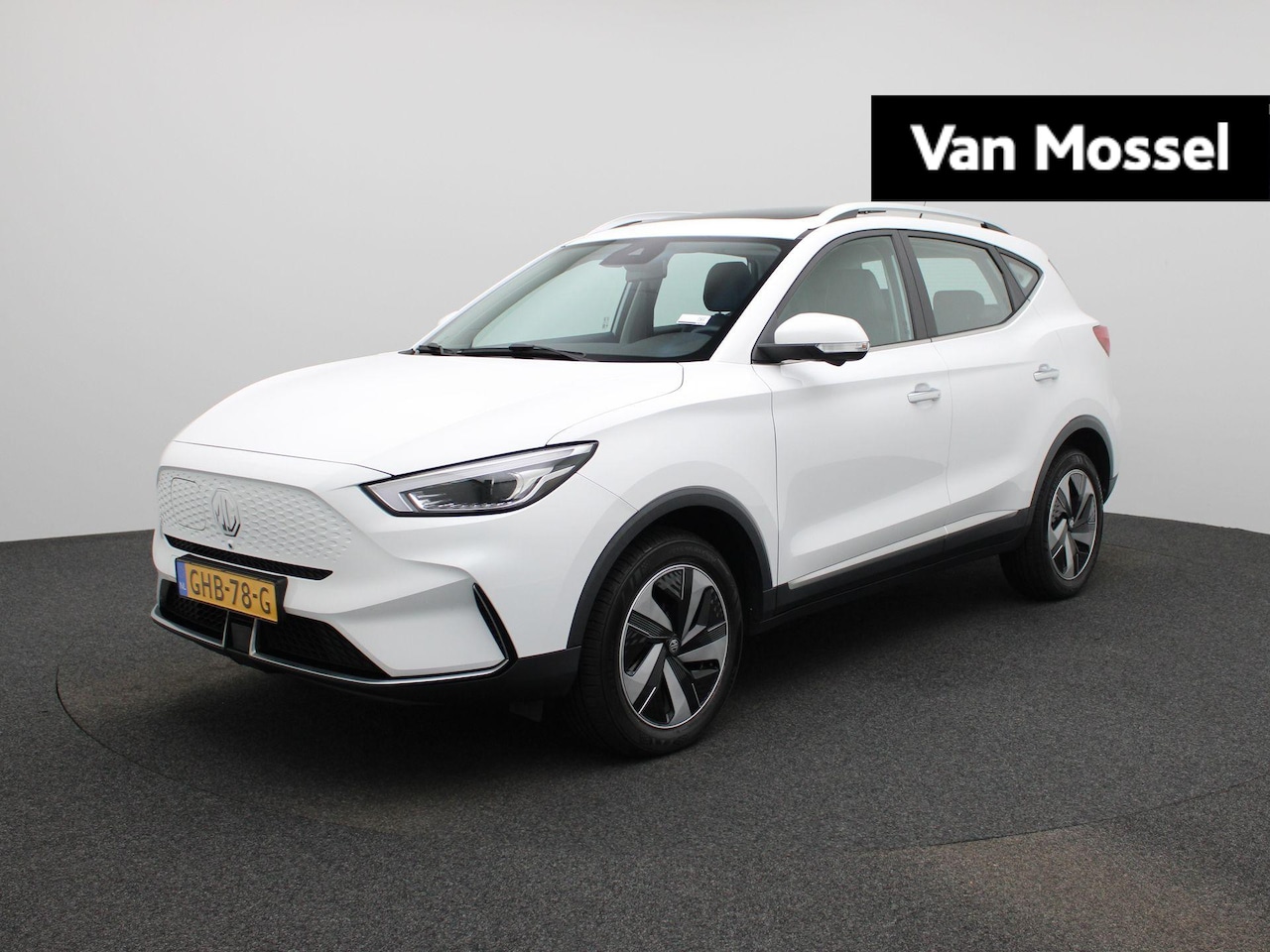 MG MG ZS EV - Standard Range Luxury 50 kWh | Apple Carplay/Android Auto | Leder | Stoelverwarming | Led - AutoWereld.nl