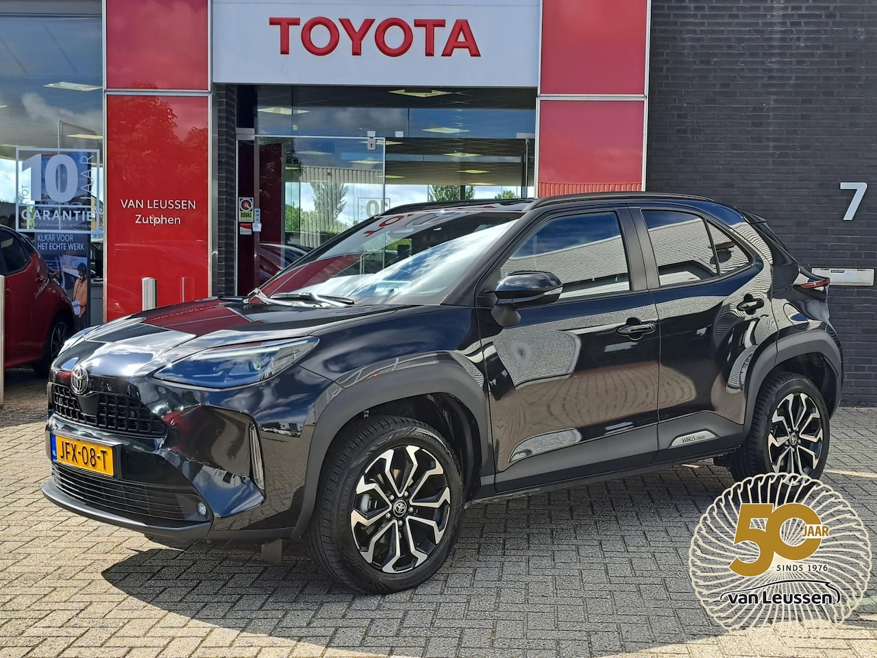 Toyota Yaris Cross - 1.5 Hybrid 115 Dynamic PDC STOEL/STUURWIELVERWARMING AD-CRUISE TEL.DRAADLOOS LADEN - AutoWereld.nl
