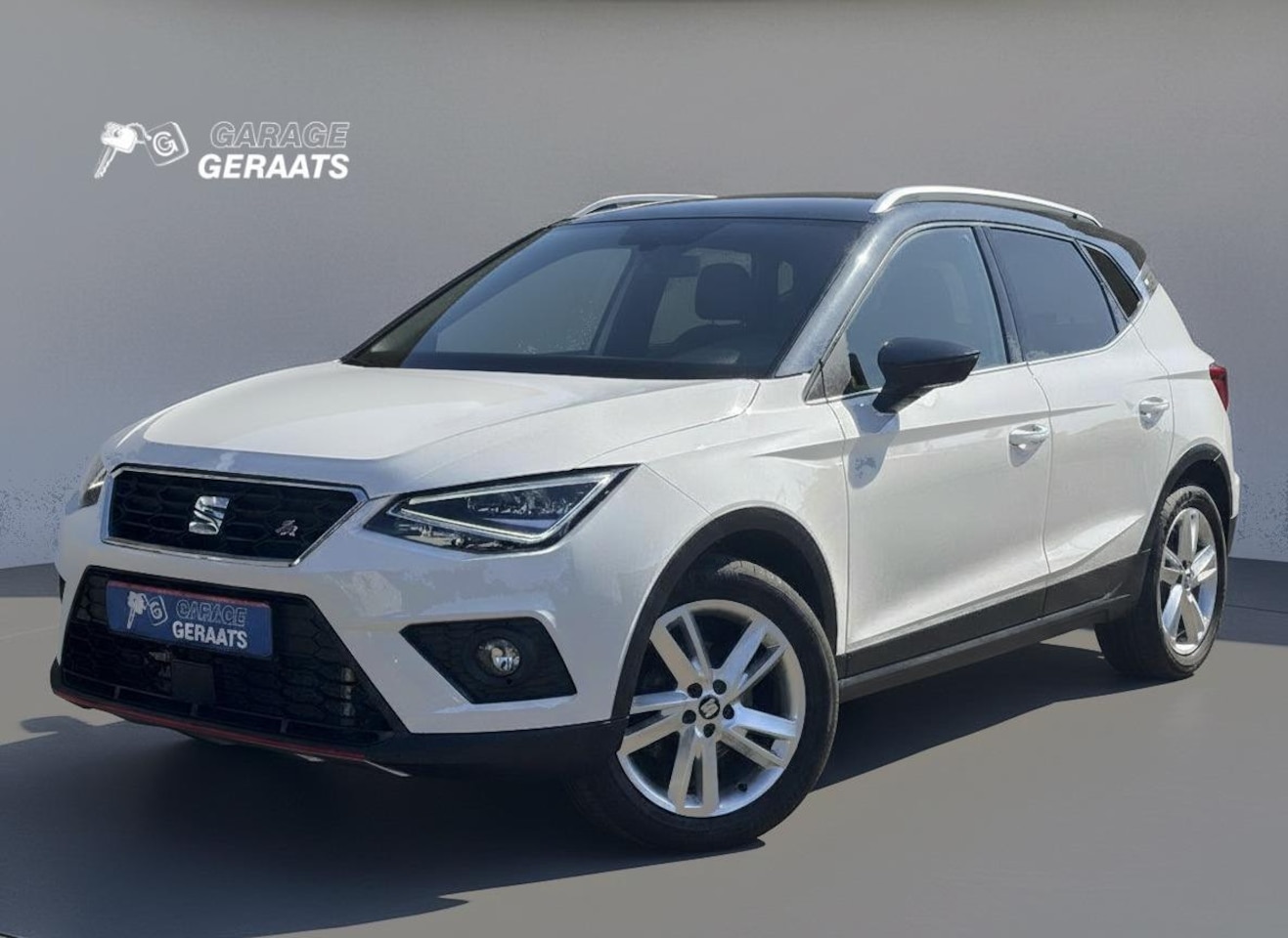 SEAT Arona - 1.5 TSI EVO FR l Trekhaak, LED, Navigatie, Apple CarPlay/Android Auto, Multifunctioneel st - AutoWereld.nl