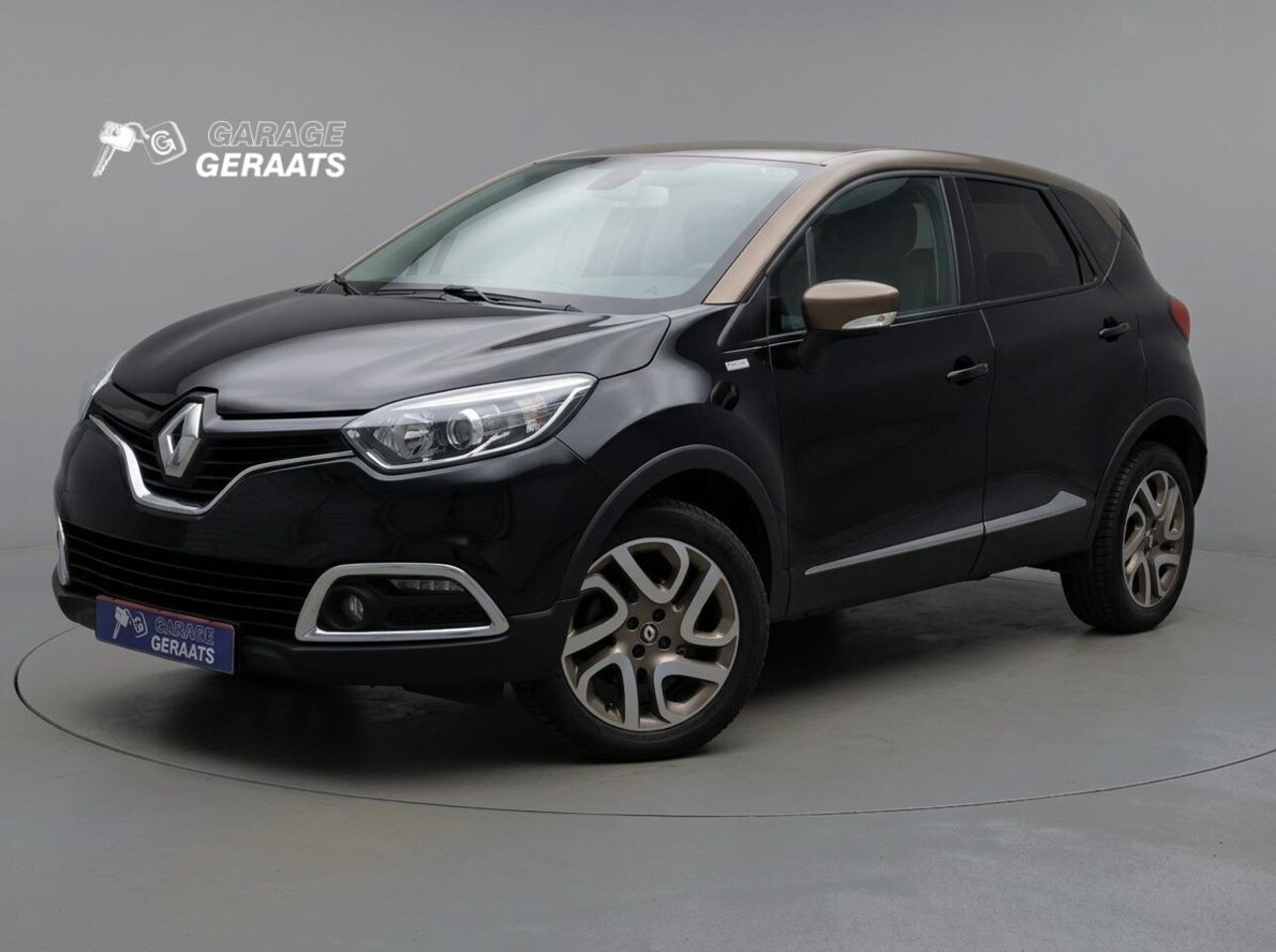 Renault Captur - 1.2 TCe Xmod | Leder, Camera, Stoelverwarming, Navigatie, Cruise & Climate Control, Keyles - AutoWereld.nl