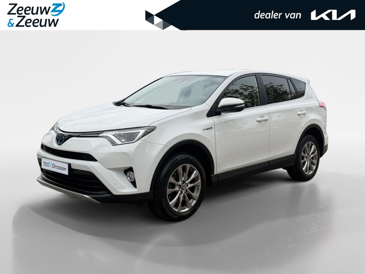 Toyota RAV4 - 2.5 Hybrid AWD Style Dealer onderhouden | 1650KG Trekkracht | Applecarplay / Android auto - AutoWereld.nl