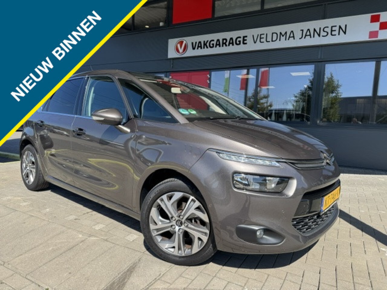 Citroën C4 Picasso - 1.2 PT INTENSIVE + ECC/LMV/PDC/NAVi/TREKHAAK - AutoWereld.nl