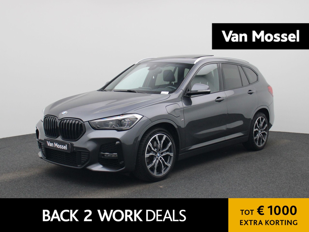 BMW X1 - xDrive25e Executive | M-SPORT | Panoramadak | Harman Kardon | Sfeerverlichting | Apple Car - AutoWereld.nl