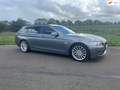 BMW 5-serie Touring - 523i High Executive BJ 2010 / AIRCO / OPEN DAK / ZEER NETTE STAAT