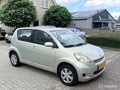 Daihatsu Sirion 2 - 1.0-12V Premium