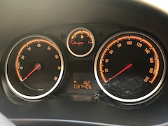 Opel Corsa - 1.2-16V Cosmo