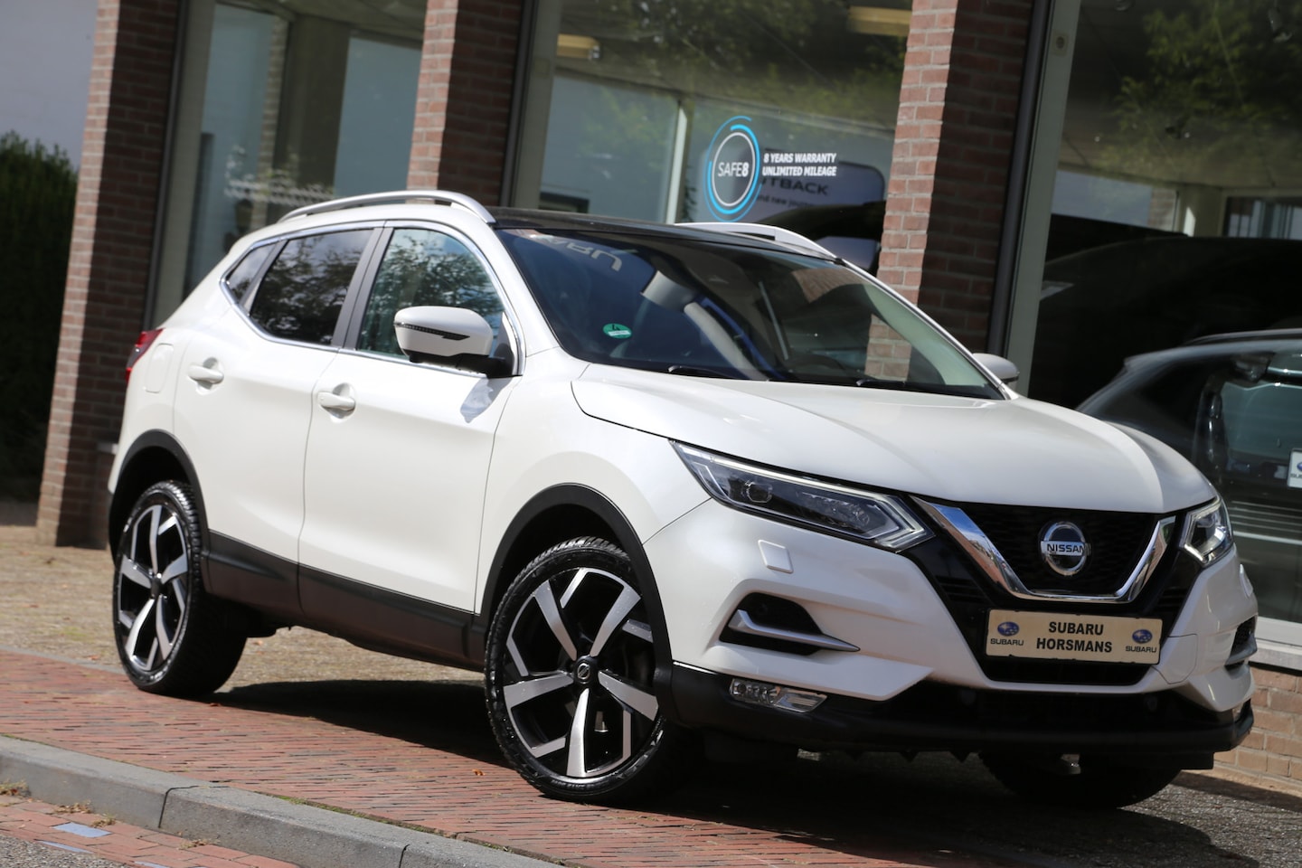 Nissan Qashqai - 1.3 DIG-T Tekna Panorama LED 360view - AutoWereld.nl