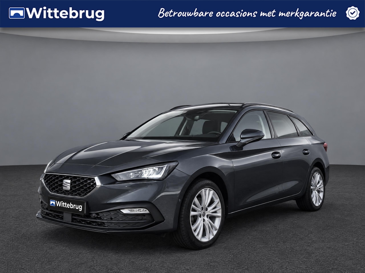 SEAT Leon Sportstourer - 1.0 eTSI Style Business Intense DSG Automaat Parkeersensoren / Navigatie / LED verlichting - AutoWereld.nl