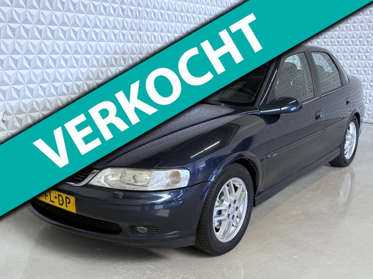 Opel Vectra - 1.8-16V Sport Edition in originele staat! 189.000km (2000) - AutoWereld.nl
