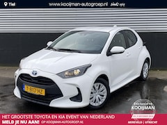 Toyota Yaris - 1.5 Hybrid Active 1e eign. Nieuw geleverd, adaptieve cruise control, achteruitrij camera,