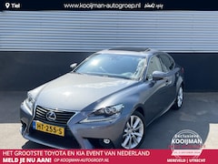 Lexus IS - 300h Luxury Line Schuifdak/kanteldak, Lederen bekleding, Dodehoekdetectie, Seat memory, St