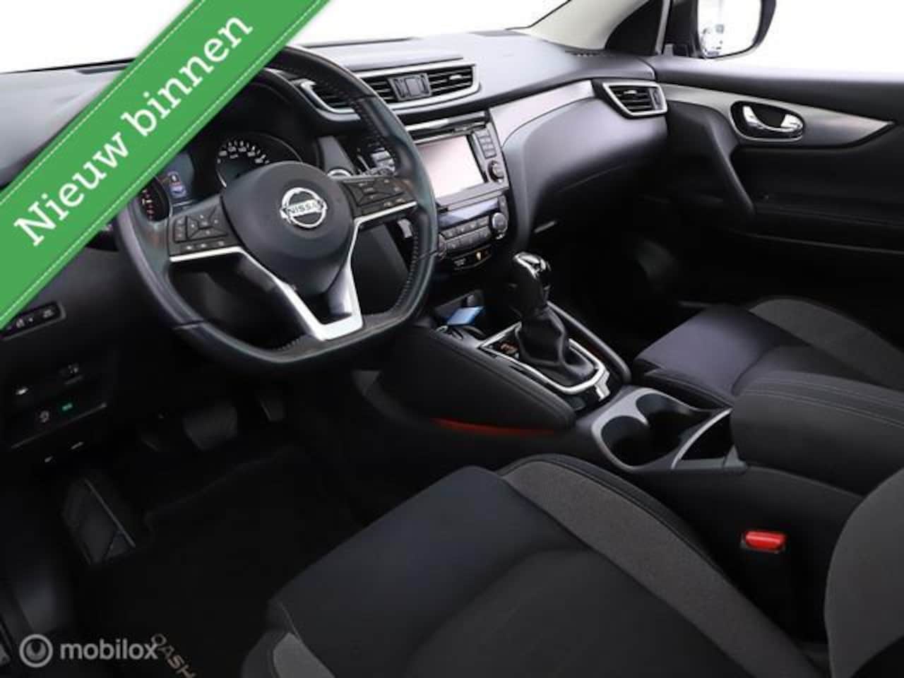 Nissan Qashqai - 1.2 N-Connecta *Design Pack, PANO, RIJKLAARPRIJS!*