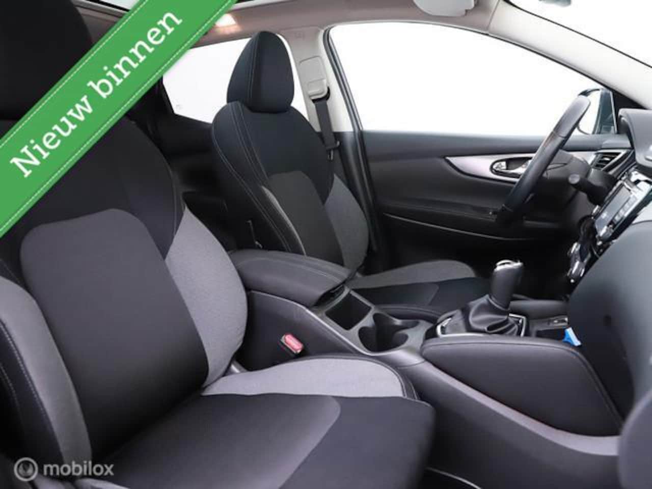 Nissan Qashqai - 1.2 N-Connecta *Design Pack, PANO, RIJKLAARPRIJS!*