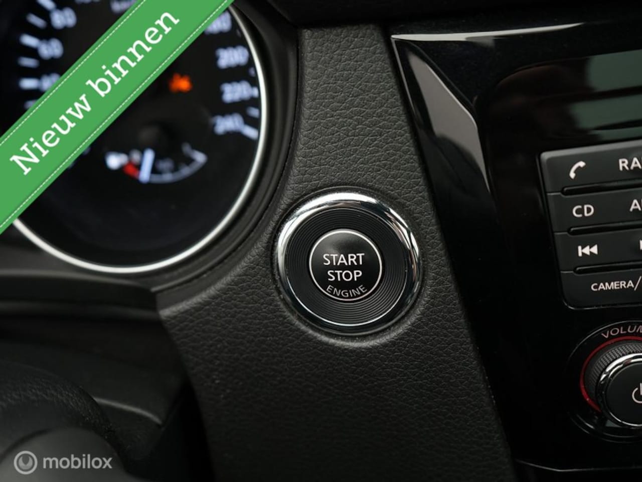 Nissan Qashqai - 1.2 N-Connecta *Design Pack, PANO, RIJKLAARPRIJS!*