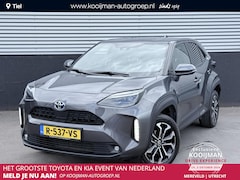 Toyota Yaris Cross - 1.5 Hybrid First Edition Stoelverwarming, Parkeersensoren voor + achter, LED, Privacy glas