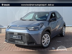 Toyota Aygo X - Hybrid 115 play € 1500 inruilpremie, Snel leverbaar