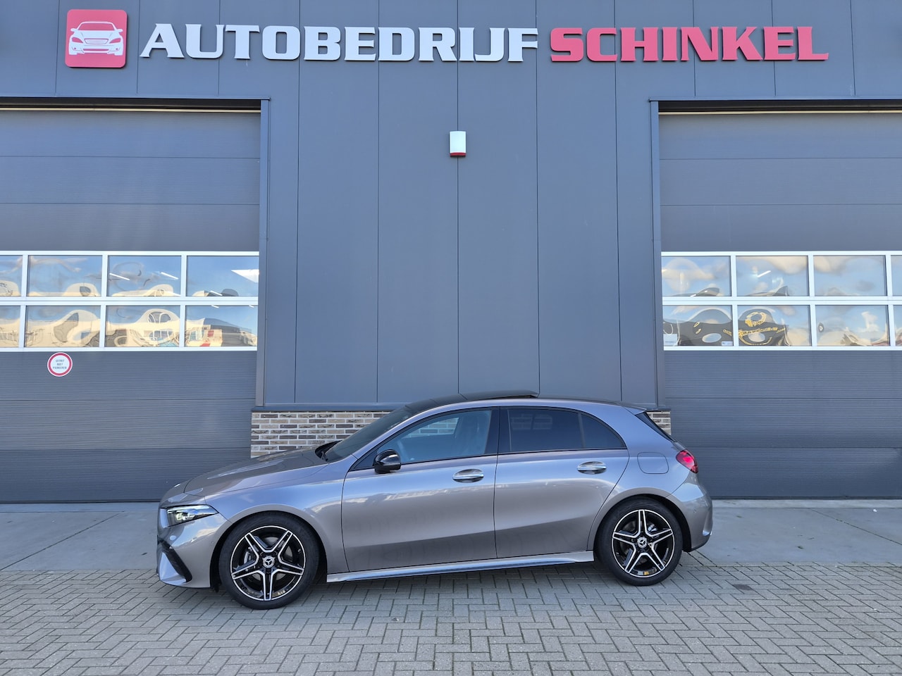 Mercedes-Benz A-klasse - 200 AMG Line 200 AMG Line,Keyless Go,Pano,Camera,Sfeerverlichting,Enz - AutoWereld.nl