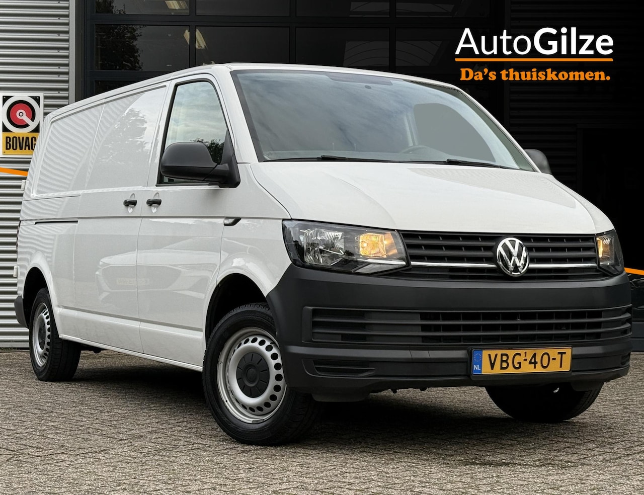 Volkswagen Transporter - 2.0 TDI L2H1 l 3 Zits l Airco l Trekhaak - AutoWereld.nl