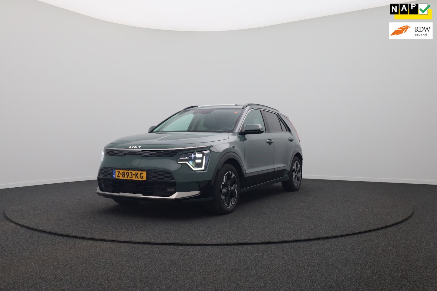 Kia Niro EV - DynamicPlusLine 64.8 kWh | Leer | Pano | Trekhaak | - AutoWereld.nl