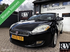 Fiat Bravo - 1.4 T-Jet Corporate *A/C*CRUISE*TREKHAAK*NAP