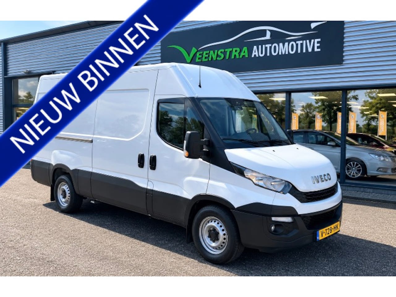 Iveco Daily - 35-140 Automaat | 2017 | Euro 6 | Trekhaak | Airco - AutoWereld.nl