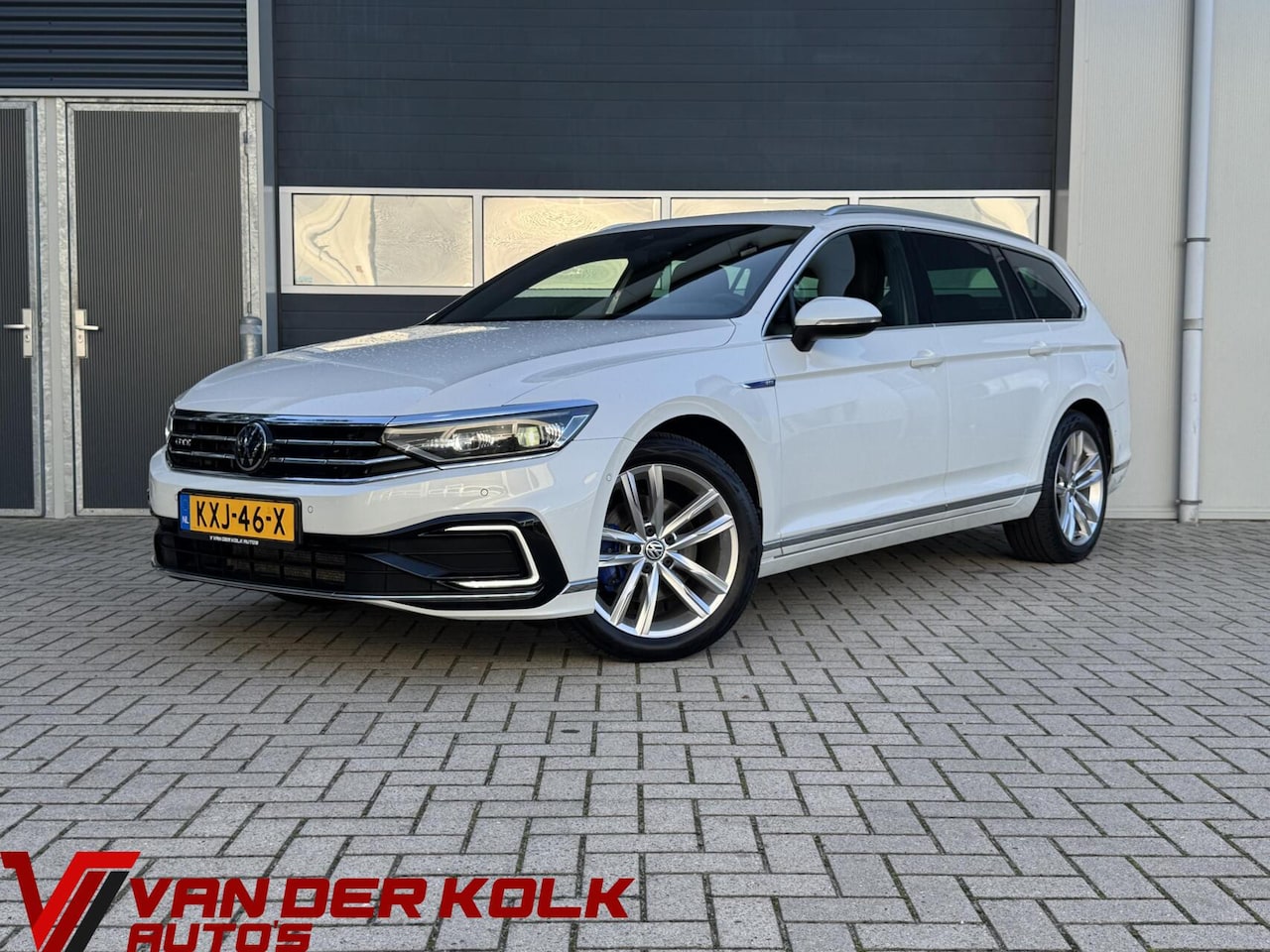 Volkswagen Passat Variant - 1.4 TSI PHEV GTE Business | Digital Cockpit | IQ Drive | CarPlay | Camera | Adaptive Cruis - AutoWereld.nl
