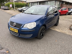 Volkswagen Polo - 1.2-12V Trendline 5 Deurs, Airco Nieuwe Apk 14-09-2027