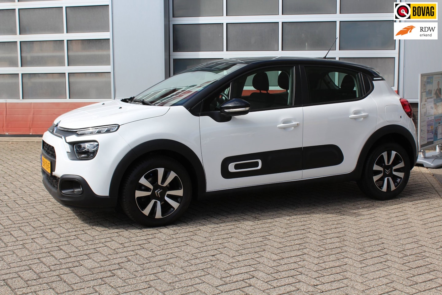 Citroën C3 - 1.2 PureTech Feel Edition 1.2 PureTech Feel Edition - AutoWereld.nl