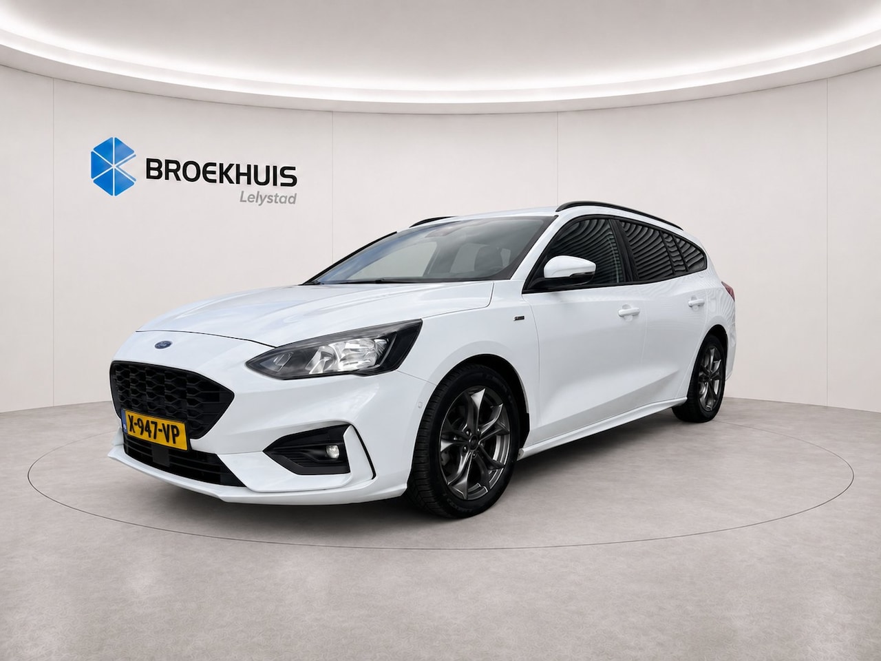 Ford Focus Wagon - 1.0 ECOBOOST 125PK TITANIUM ST-LINE BUSINESS AUTOMAAT / NAVI / CLIMA / LED / PDC / 17" LMV - AutoWereld.nl