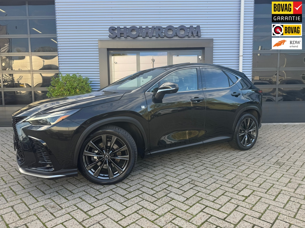 Lexus NX - 450h+ AWD F SPORT Line PANO|LEDER|20INCH|STOEL&STUURVERWARMING|FULL OPTIONS - AutoWereld.nl