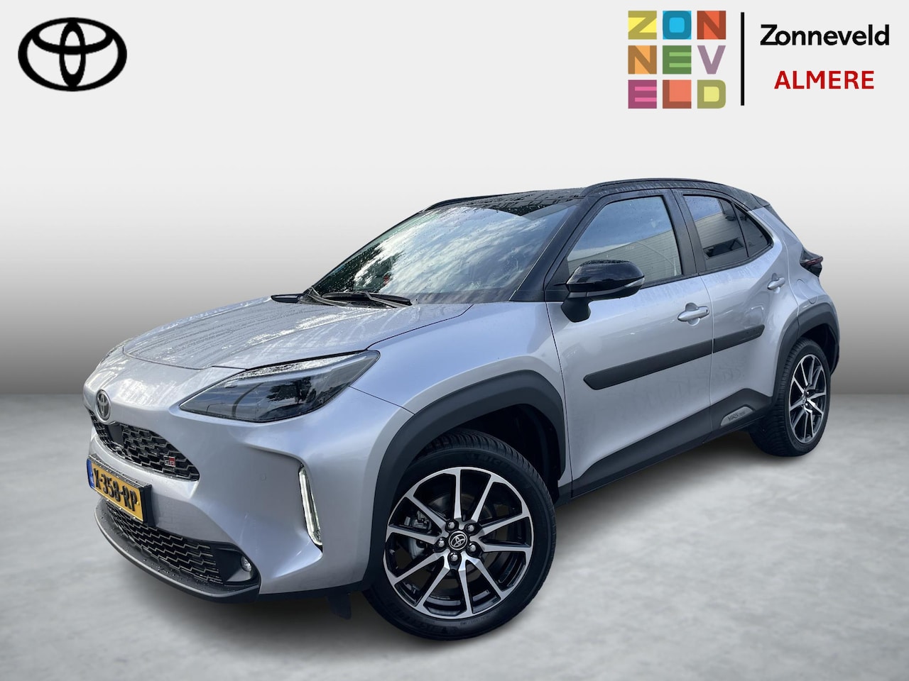 Toyota Yaris Cross - 1.5 Hybrid GR Sport Panoramadak All seasonbanden - AutoWereld.nl