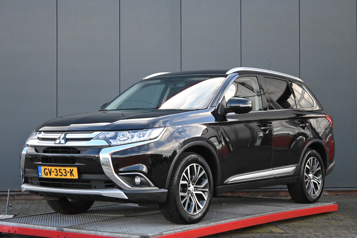 Mitsubishi Outlander - 2.0 Executive Edition trekhaak 7 persoons - AutoWereld.nl