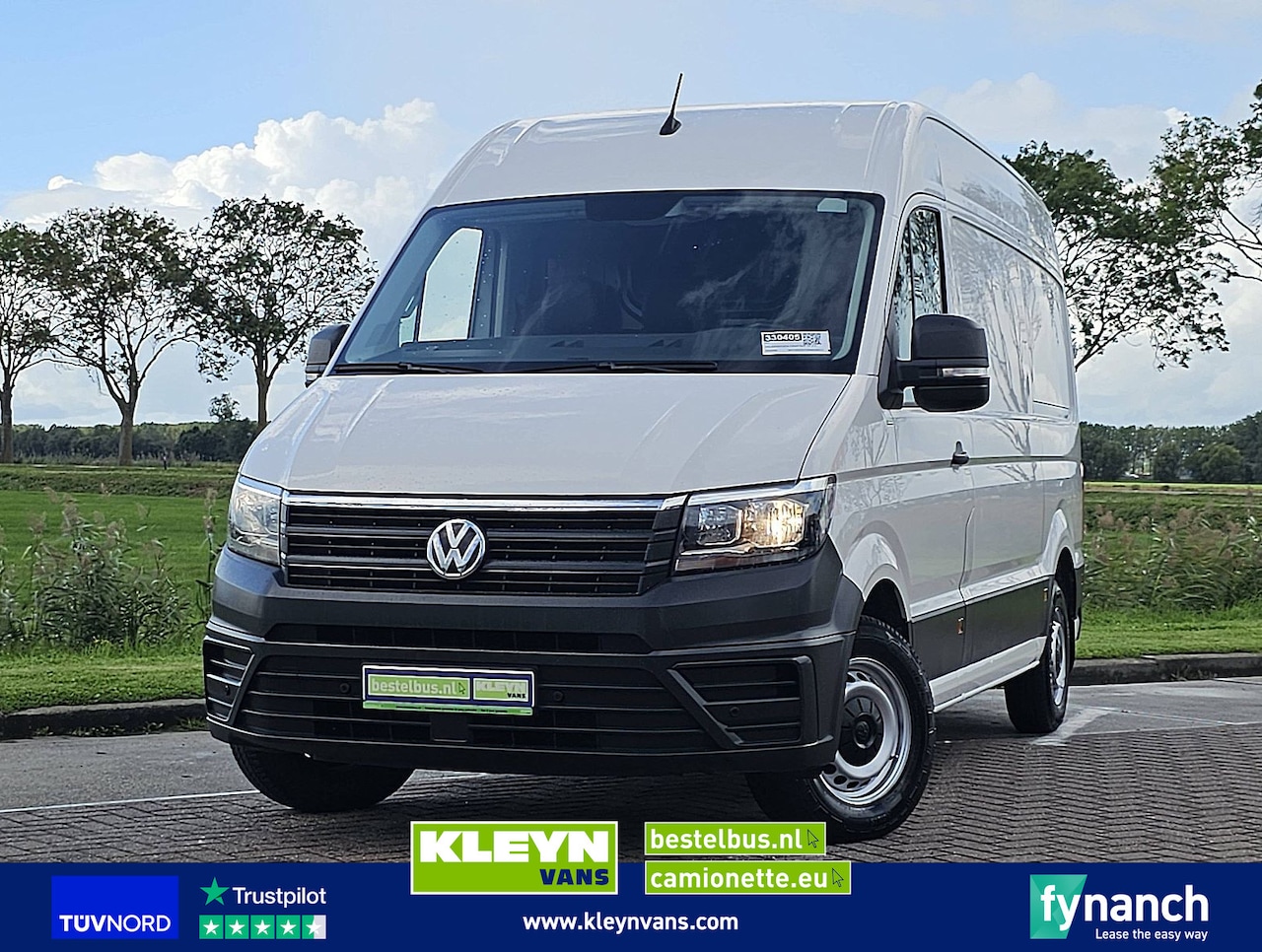 Volkswagen Crafter - 35 2.0 L3H3 140Pk Navi AC! - AutoWereld.nl
