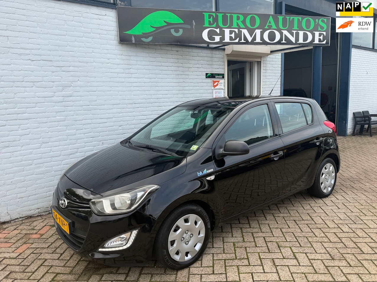 Hyundai i20 - 1.2i Business Edition JAAR APK BIJ LEVERING - AutoWereld.nl