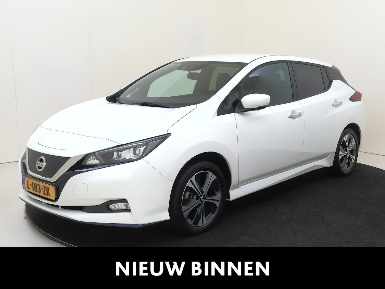 Nissan LEAF - e+ N-Connecta 62 kWh |BTW| AUTOMAAT | Navigatie | 360 Camera| Cruise & Climate Control - AutoWereld.nl