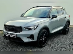 Volvo XC40 - 2.0 B3 Ultra Black Edition Panoramadak - 360 Camera - 19 Lichtmetalen wielen - Lounge-pakk