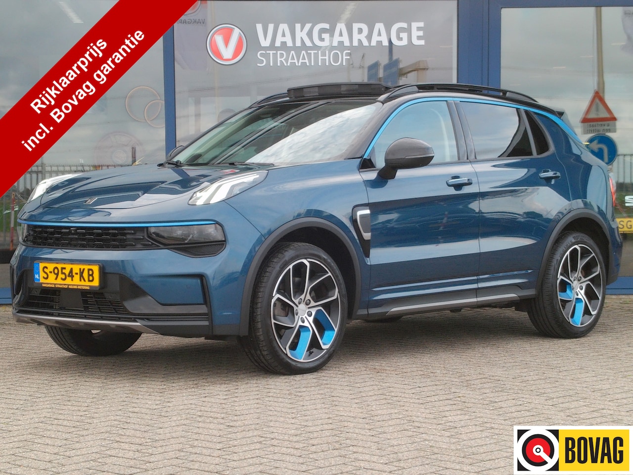 Lynk & Co 01 - 1.5 1.5, Full LED / Elektr. Schuifdak / Camera 360 + Sensoren / Carplay + Android Auto / 20' L - AutoWereld.nl
