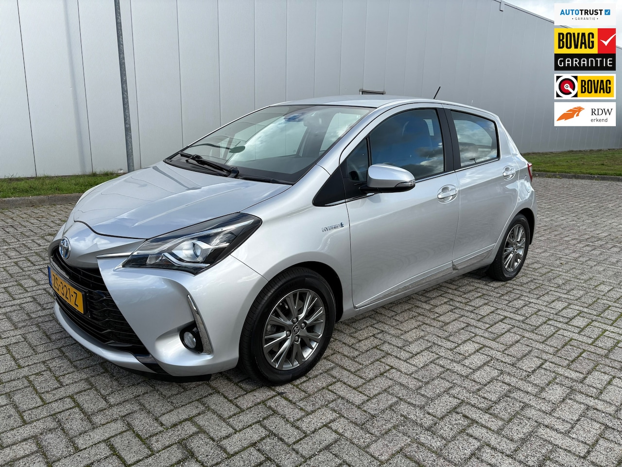 Toyota Yaris - 1.5 Hybrid Executive 1.5 Hybrid Executive , Automaat, Cruise Control, Navigatie, Trekhaak - AutoWereld.nl