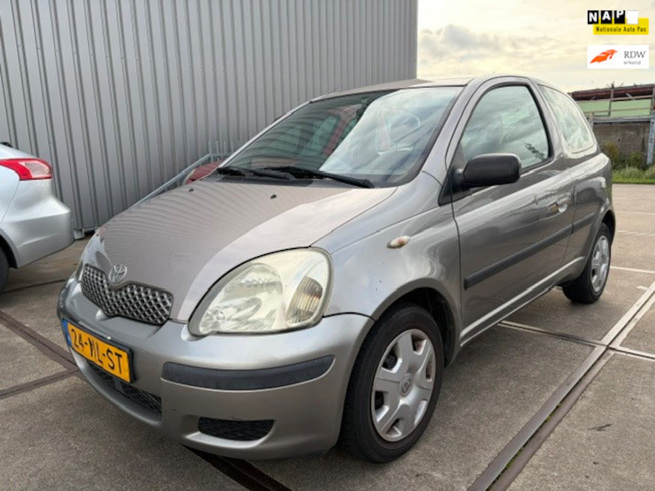 Toyota Yaris - 1.3 VVT-i Idols 1.3 VVT-i Idols - AutoWereld.nl