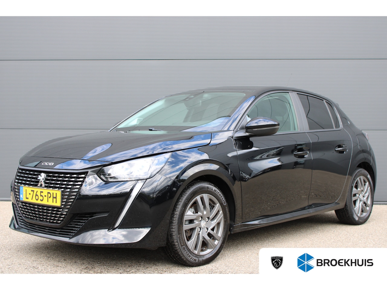 Peugeot 208 - 1.2 PureTech 100pk Active Pack | Navigatie | Apple carplay | Bluetooth | Lichtmetaal | Par - AutoWereld.nl