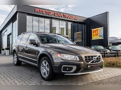 Volvo XC70 - 3.2 AWD, 243 PK, Schuifdak, Memory, Trekhaak, BLIS, Volleder