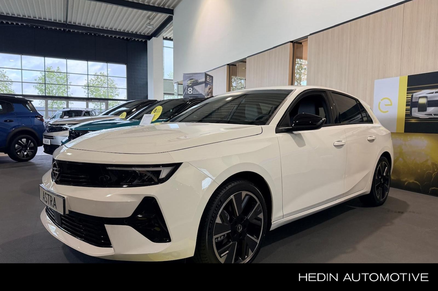 Opel Astra Electric - 54 kWh Business Edition Airco | Navi | Camera | Cruisecontrol | draadloos Carplay | voorra - AutoWereld.nl