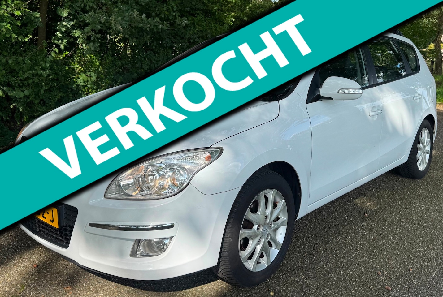 Hyundai i30 CW - 1.6i Dynamic 2009 AUTOMAAT CLIMA ZEER NETTE AUTO - AutoWereld.nl