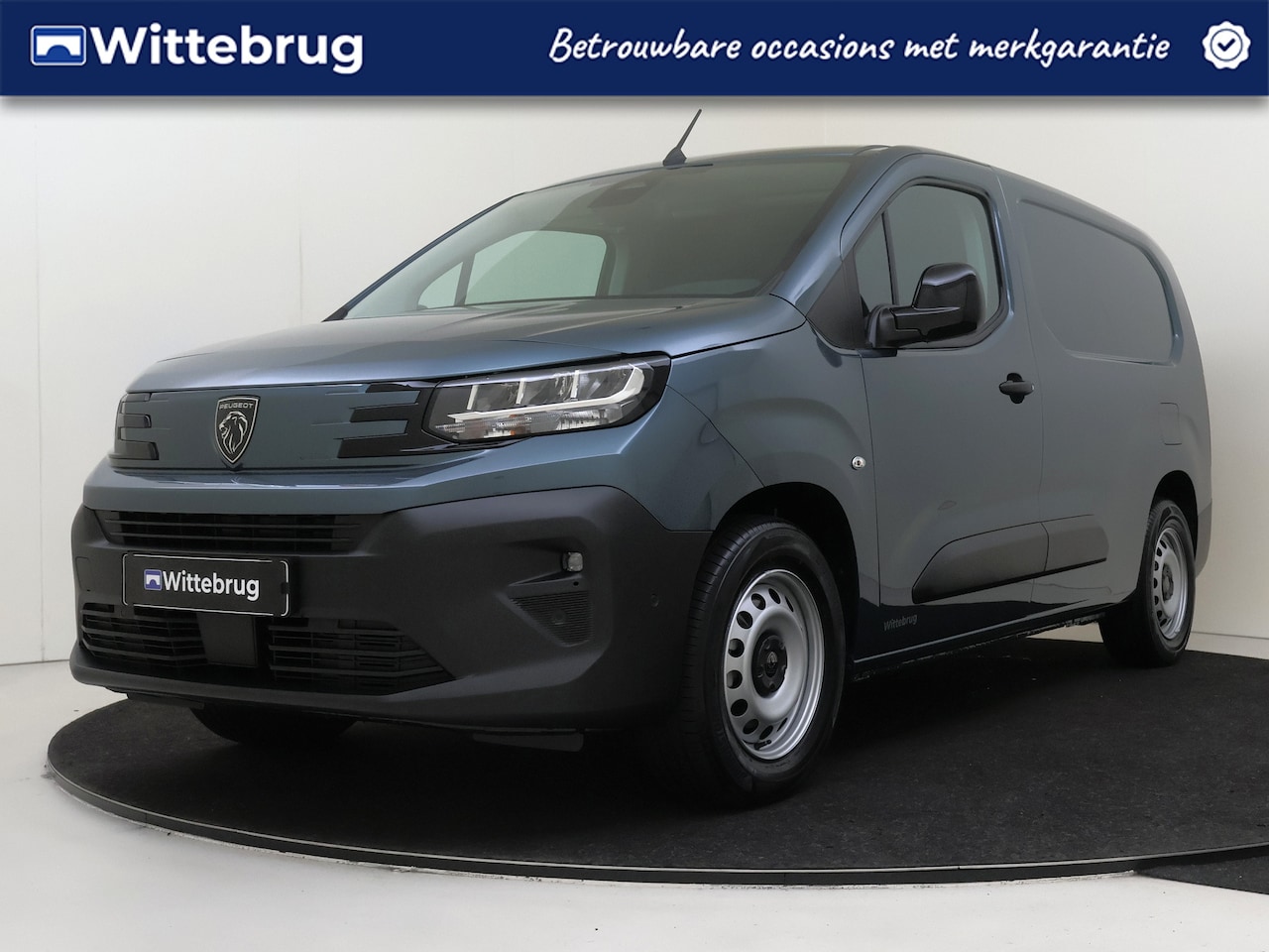 Peugeot e-Partner - 136 L2 50 kWh Prachtige kleur ! NRM demo deal - AutoWereld.nl