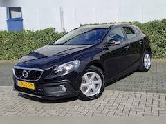 Volvo V40 Cross Country - 2.0 D2 120PK Momentum Navigatie