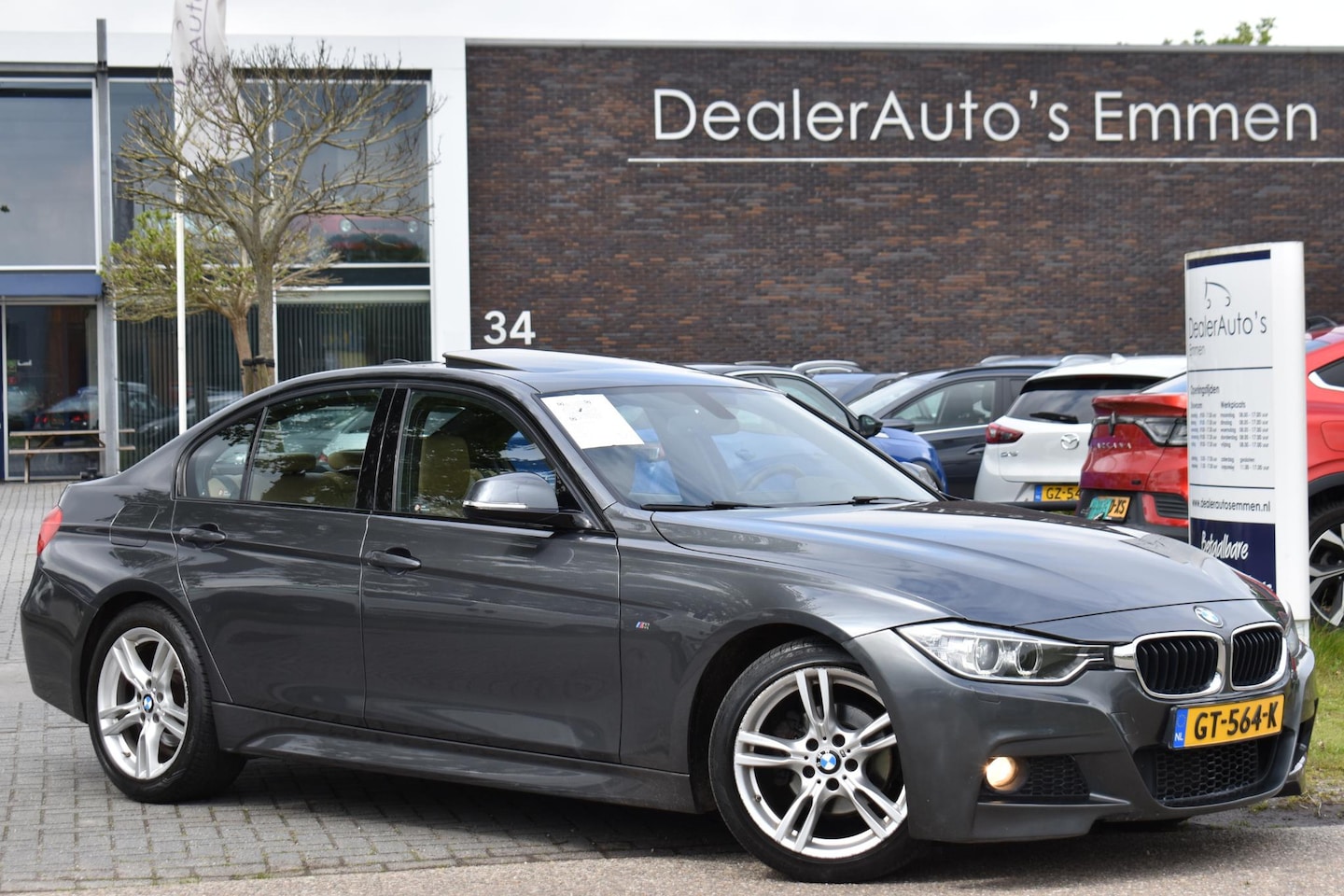 BMW 3-serie - 316i M-SPORT ECC PANODAK LEDER LMV - AutoWereld.nl
