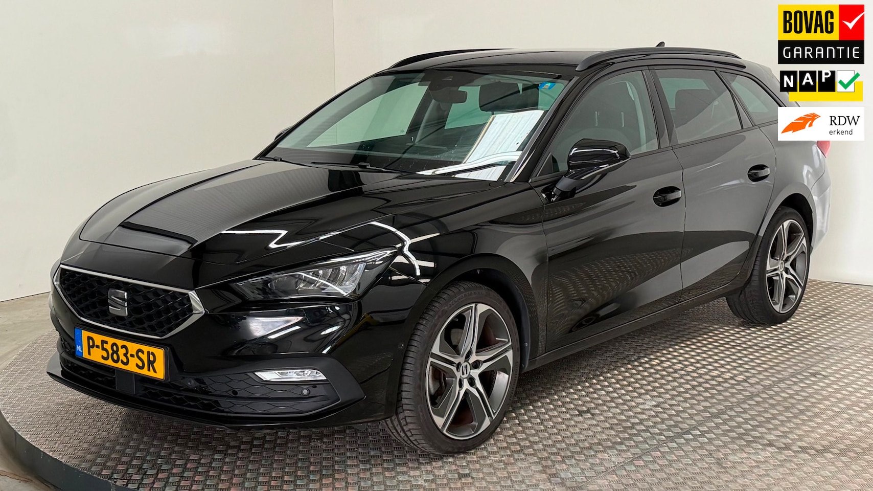 SEAT Leon Sportstourer - 1.0 TSI Style Business Intense benzine navigatie parkeersensoren cruisecontrole 17'carplay - AutoWereld.nl