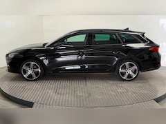 SEAT Leon Sportstourer - 1.0 TSI Style Business Intense benzine navigatie parkeersensoren cruisecontrole 17'carplay
