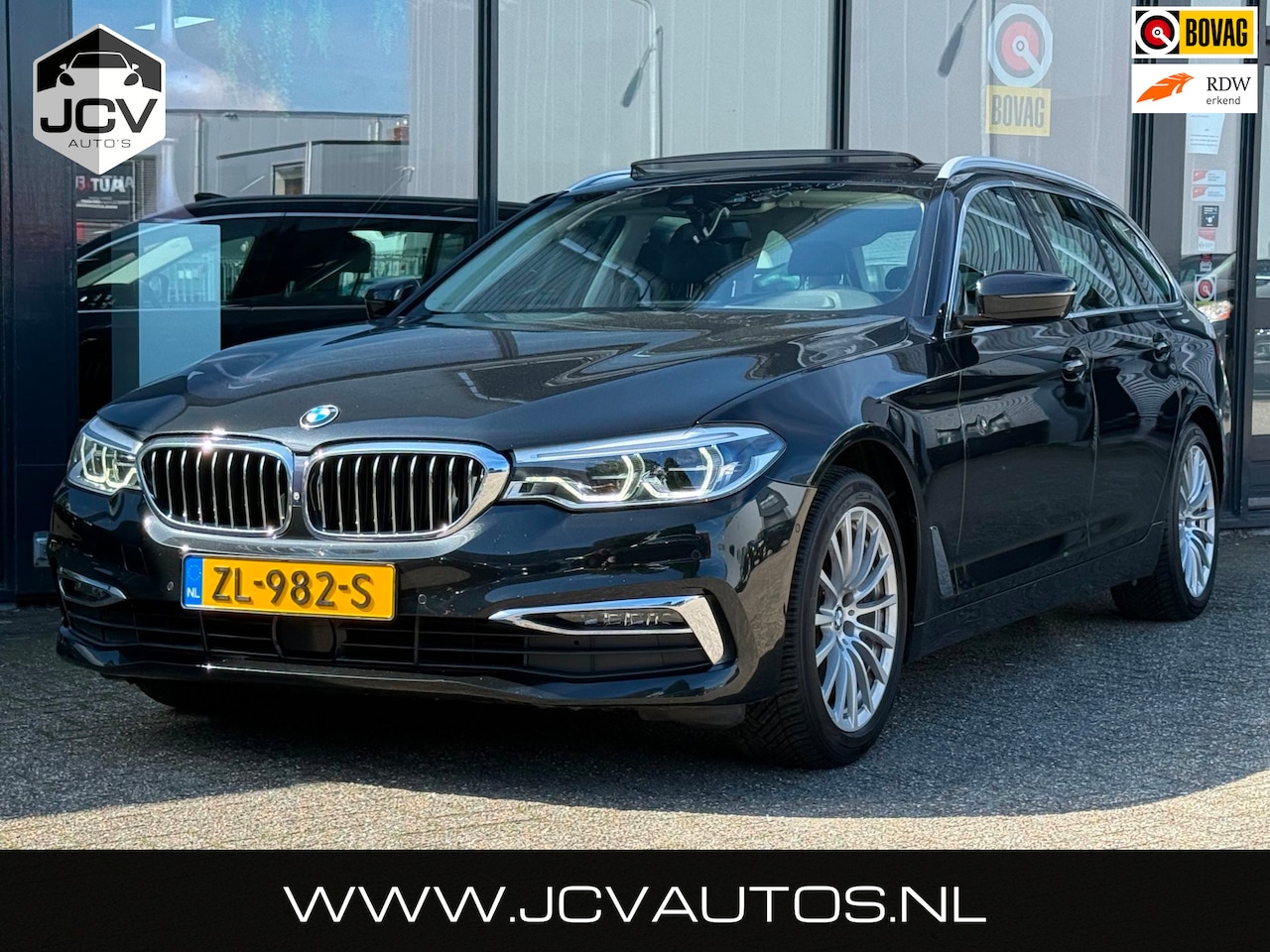 BMW 5-serie Touring - 520i High Executive PANO/MEMORY/360CAM - AutoWereld.nl