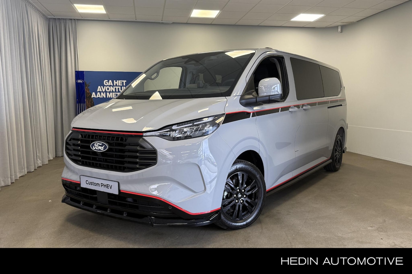 Ford Transit Custom - 320 2.5 PHEV L2H1 Grey Platinum Dubbele Cabine Direct uit voorraad leverbaar - AutoWereld.nl